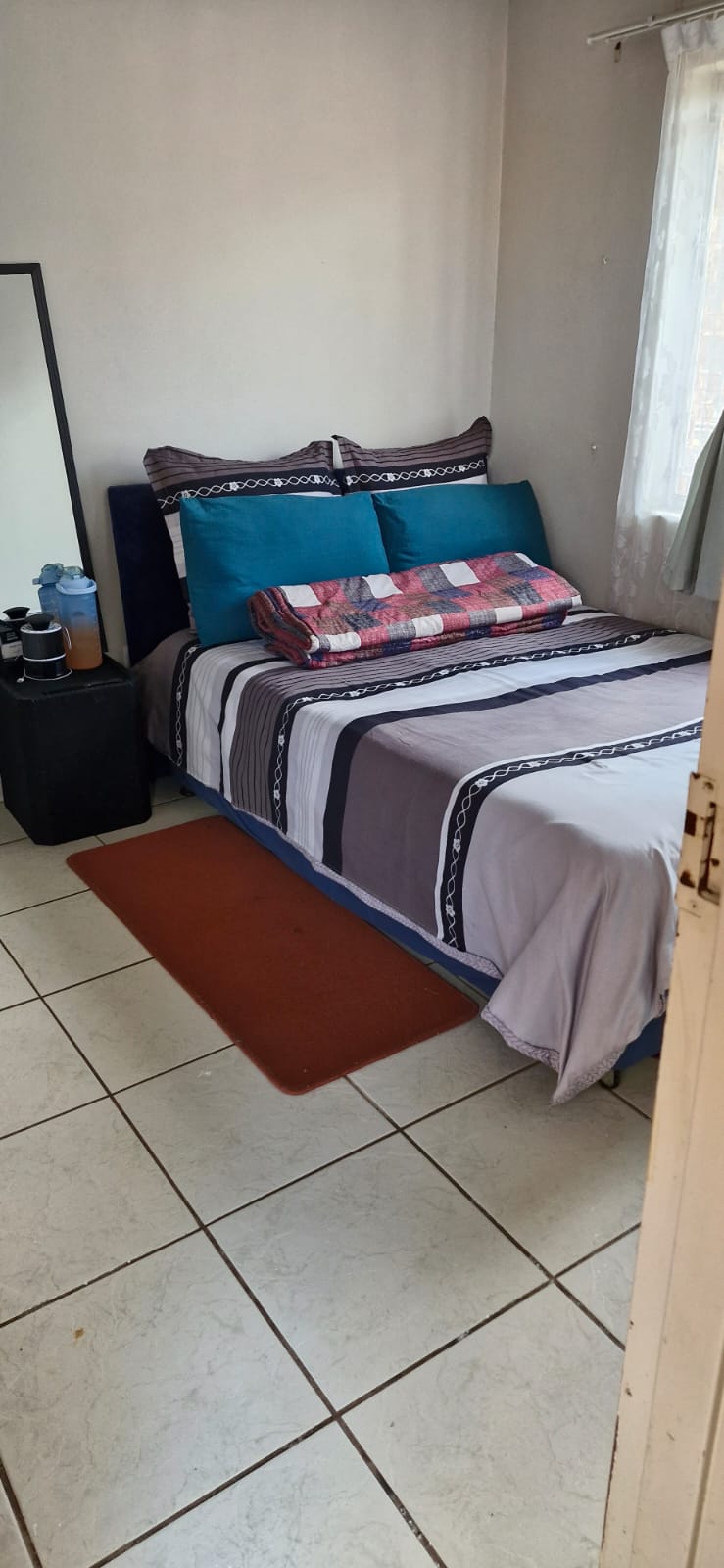To Let 1 Bedroom Property for Rent in Navalsig Free State